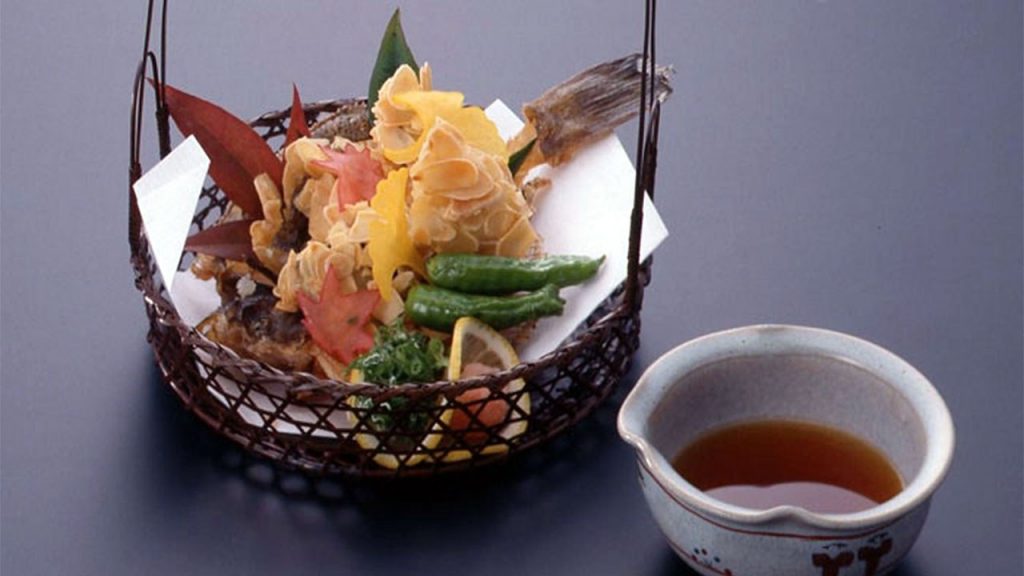 DEEP FRIED THE MEITAFLOUNDER WITH THE ALMONDS Recipes of Japanese Ryotei